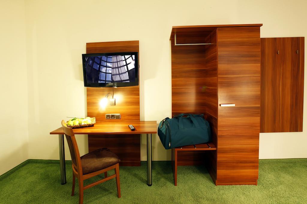 Warsteinerhof By Centro Comfort Köln Zimmer foto